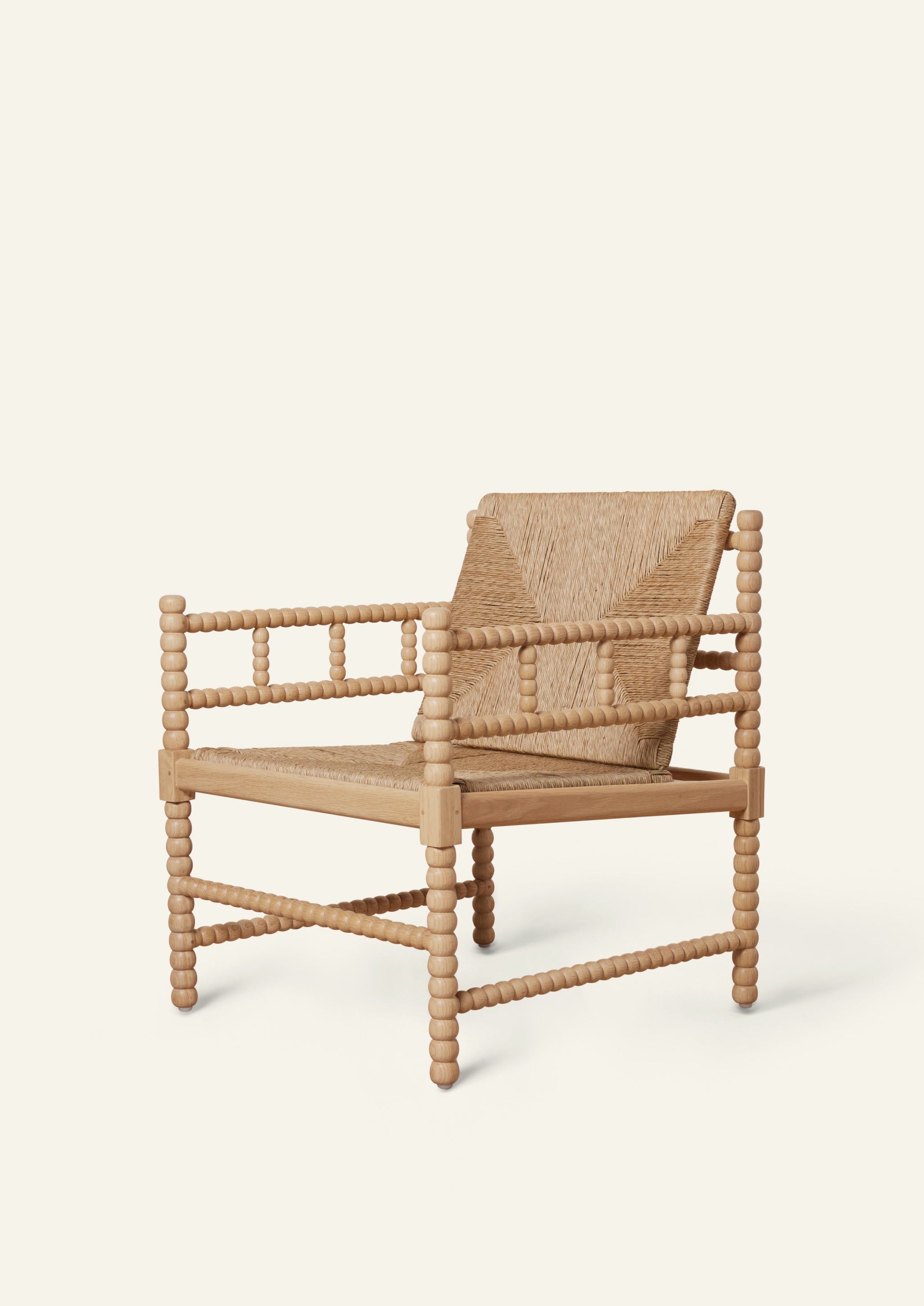 Boble Lounge - White Oak lounge chair with natural rush seating