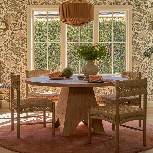Kitchen & Dining