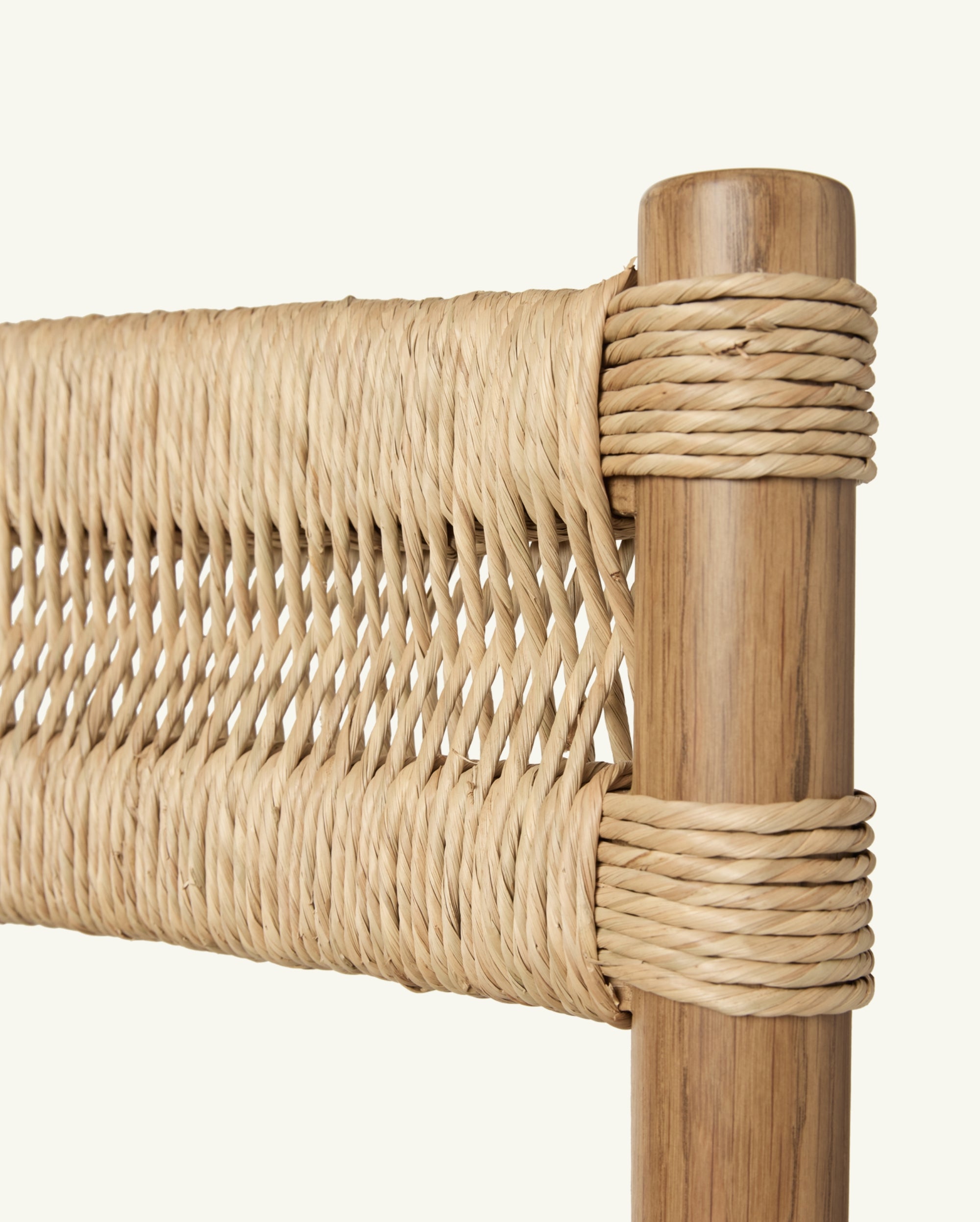 Suma Counter Stool