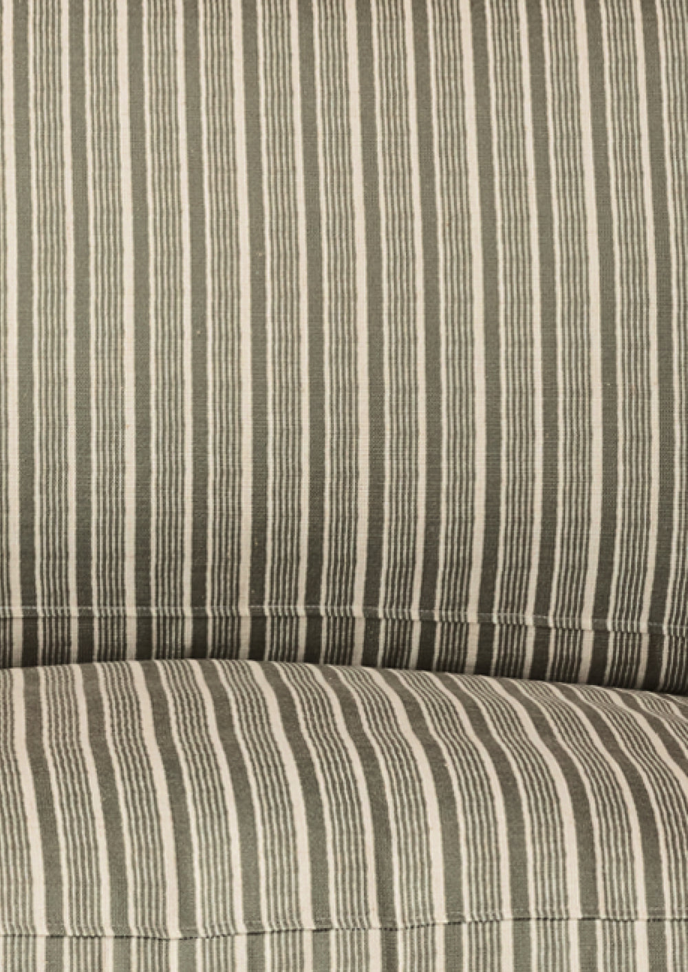 Organic green stripe pattern that alternates various width of lines. 