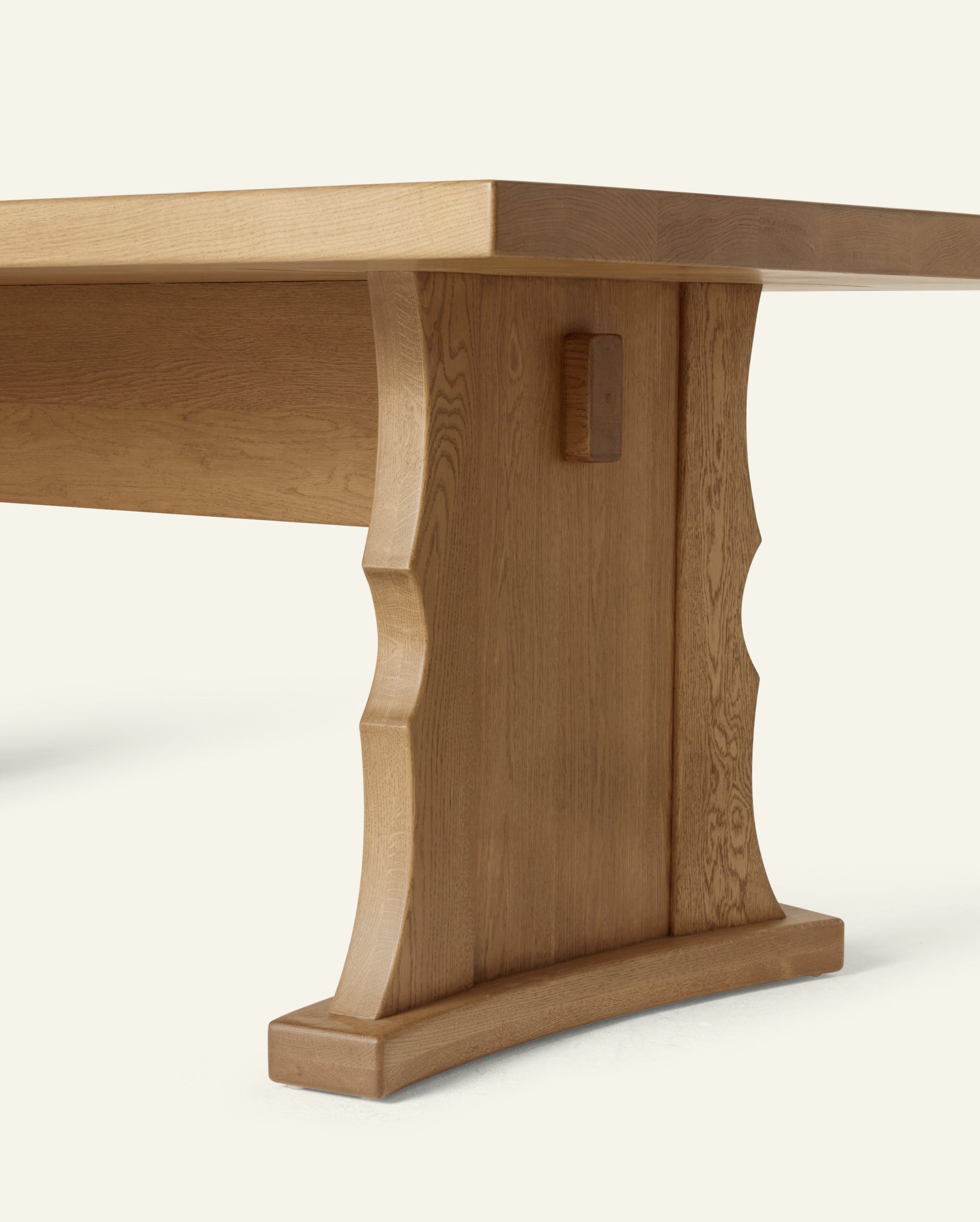 Etta Dining Table